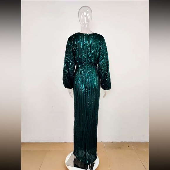 🎉Shine in this Sexy Long Sleeve Sparkly Maxi Dress, perfect for holiday events - Picture 11 of 16